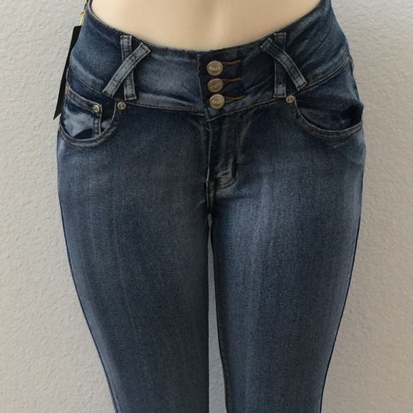 Denim - MEDIUM WASH JEANS